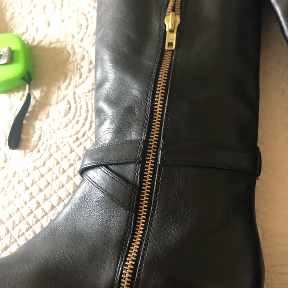 Perfect condition. Only worn once. - Picture 7 of 12